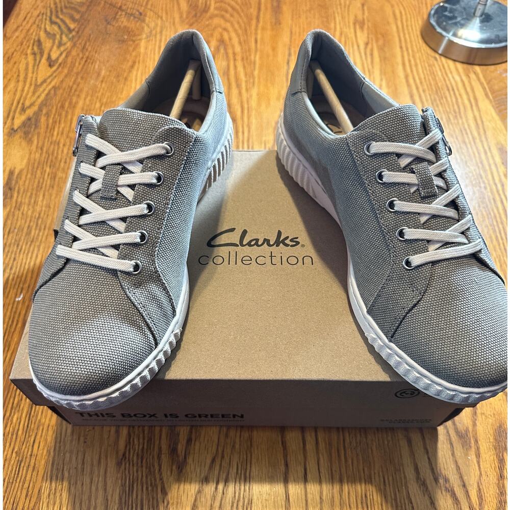 Clarks Collection Sneakers - Gray Canvas